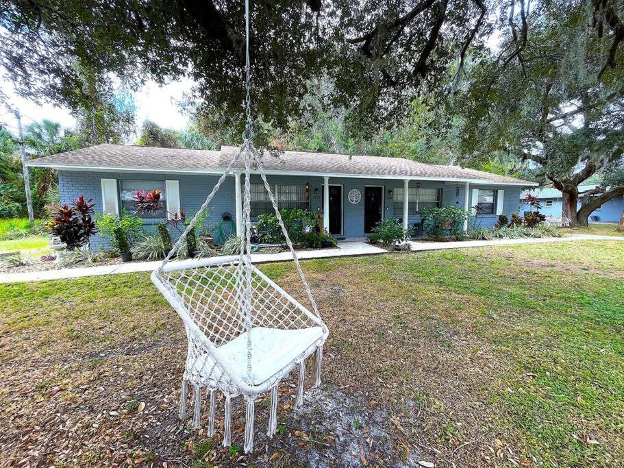 Nature Coast Getaway #1 - Cozy 2 Bedroom * Homosassa