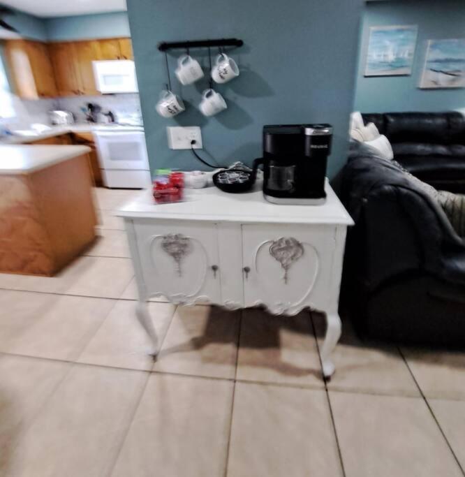 Nature Coast Getaway #1 - Cozy 2 Bedroom * Homosassa