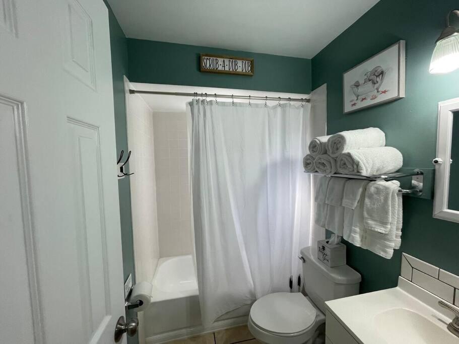 Nature Coast Getaway #1 - Cozy 2 Bedroom *